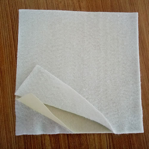 國(guó)標(biāo)復(fù)合土工膜