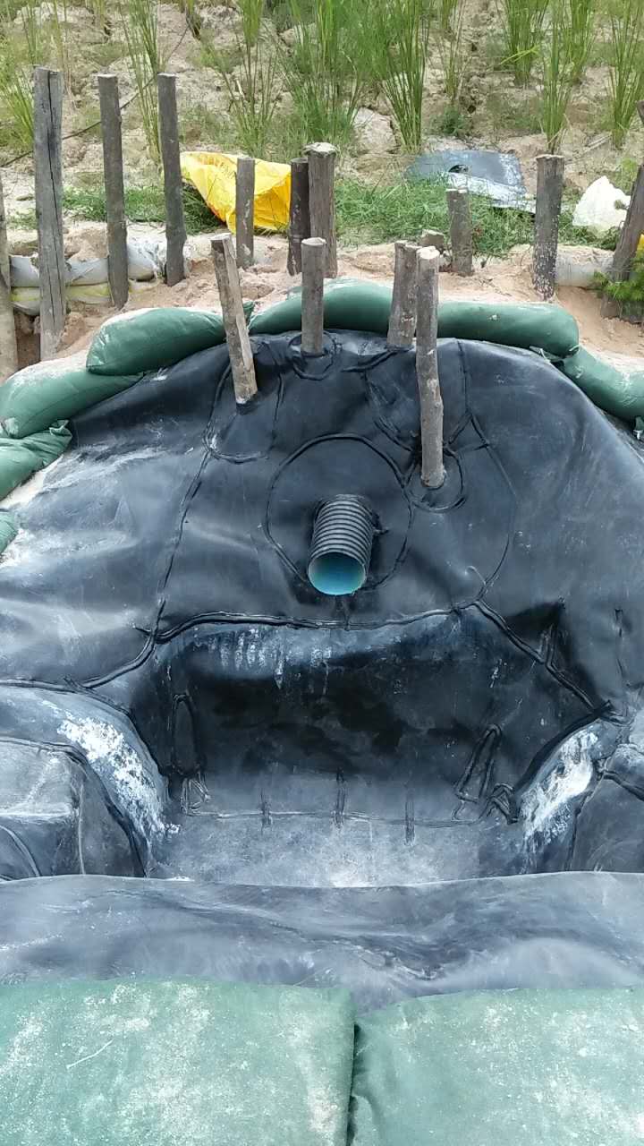 土工膜與管口處理